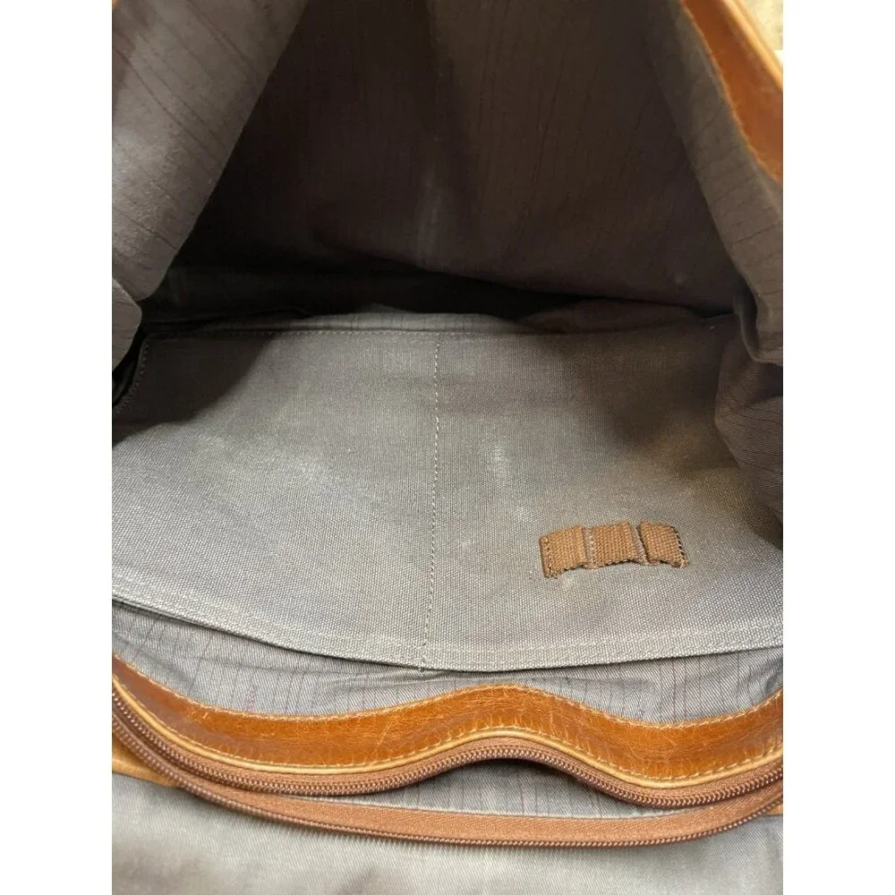 Fossil Brown Leather Magnetic Laptop Messenger Briefcase Bag Distressed